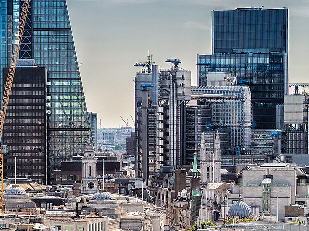 The contractor of choice for the Lloyds Building, London Reglazing of the intermediate band of glazing throughout the building